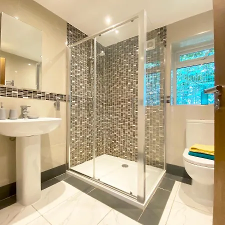 Eden Grove Homes By Guestz Daire