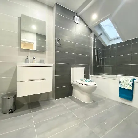 Eden Grove Homes By Guestz Daire