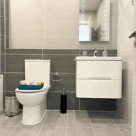 Eden Grove Homes By Guestz *