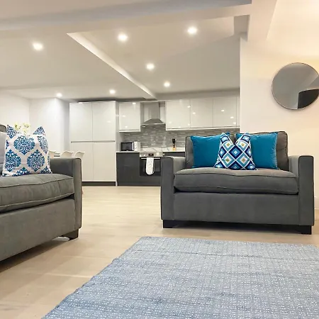 Eden Grove Homes By Guestz