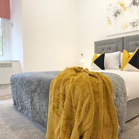 Eden Grove Homes By Guestz Daire