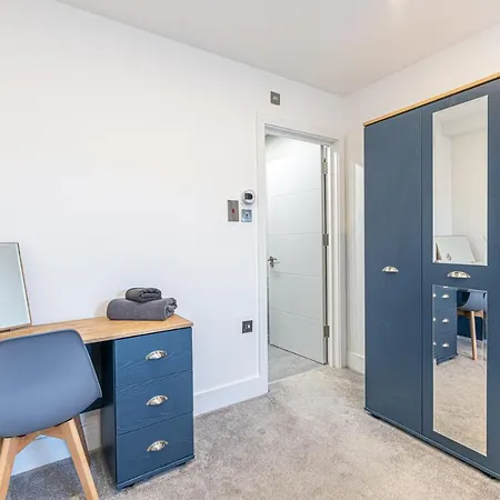 Daire Eden Grove Homes By Guestz *